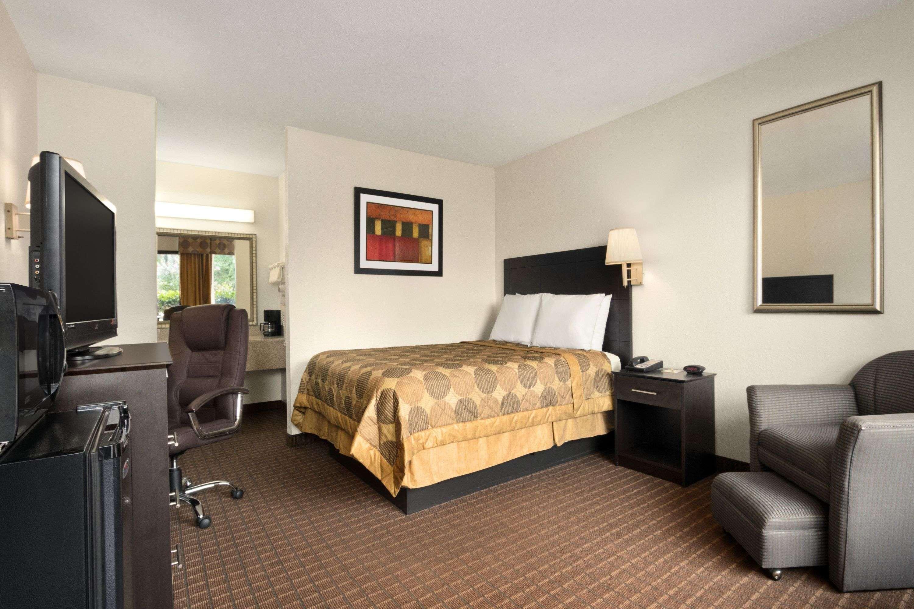 Days Inn By Wyndham Port Royal/Near Parris Island Eksteriør bilde