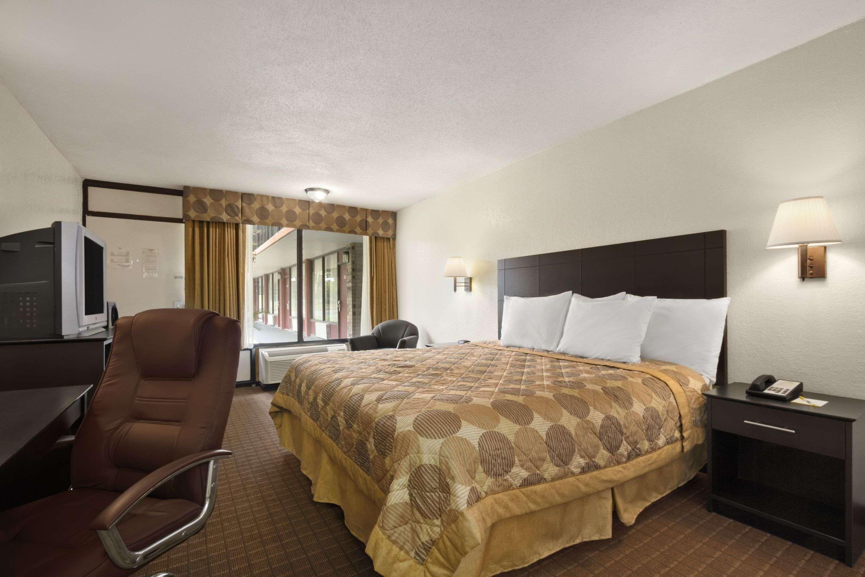 Days Inn By Wyndham Port Royal/Near Parris Island Eksteriør bilde